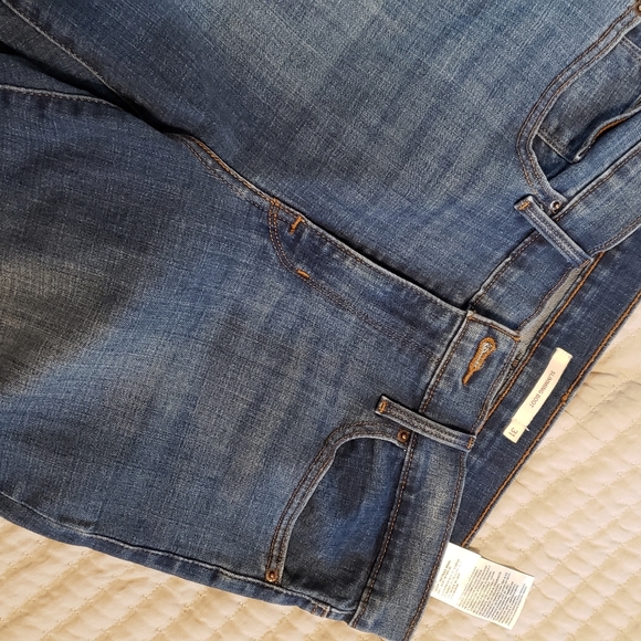 Levi's Strauss & Co. Jeans size 31 slimming boot - Picture 4 of 6